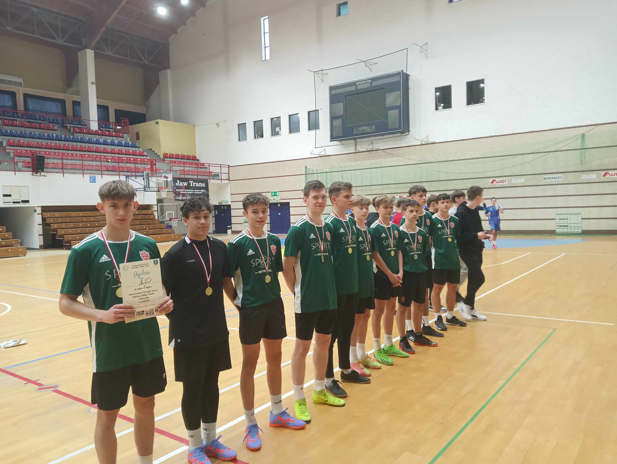 Zdjęcie M NS piłka halowa chłopców 12.23 (5)45eebdc2-fb6f-4082-886b-3cb3c5c982fb.jpg w galerii Mistrzostwa Nowego Sącza w Piłce Halowej Chłopców